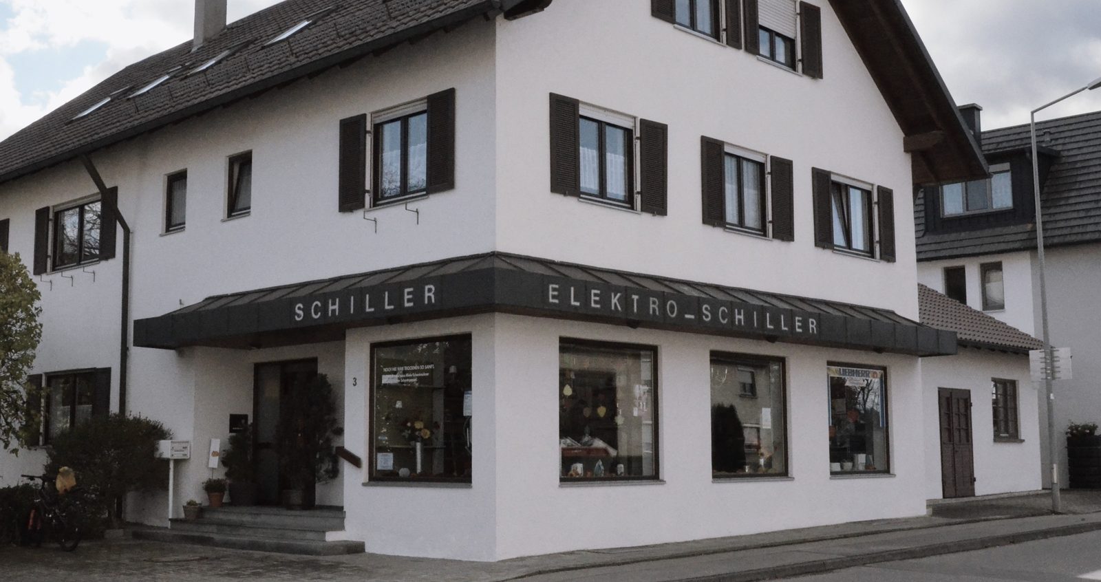 Firmengebäude von Elektro-Schiller, Riedweg 3 in Ummendorf